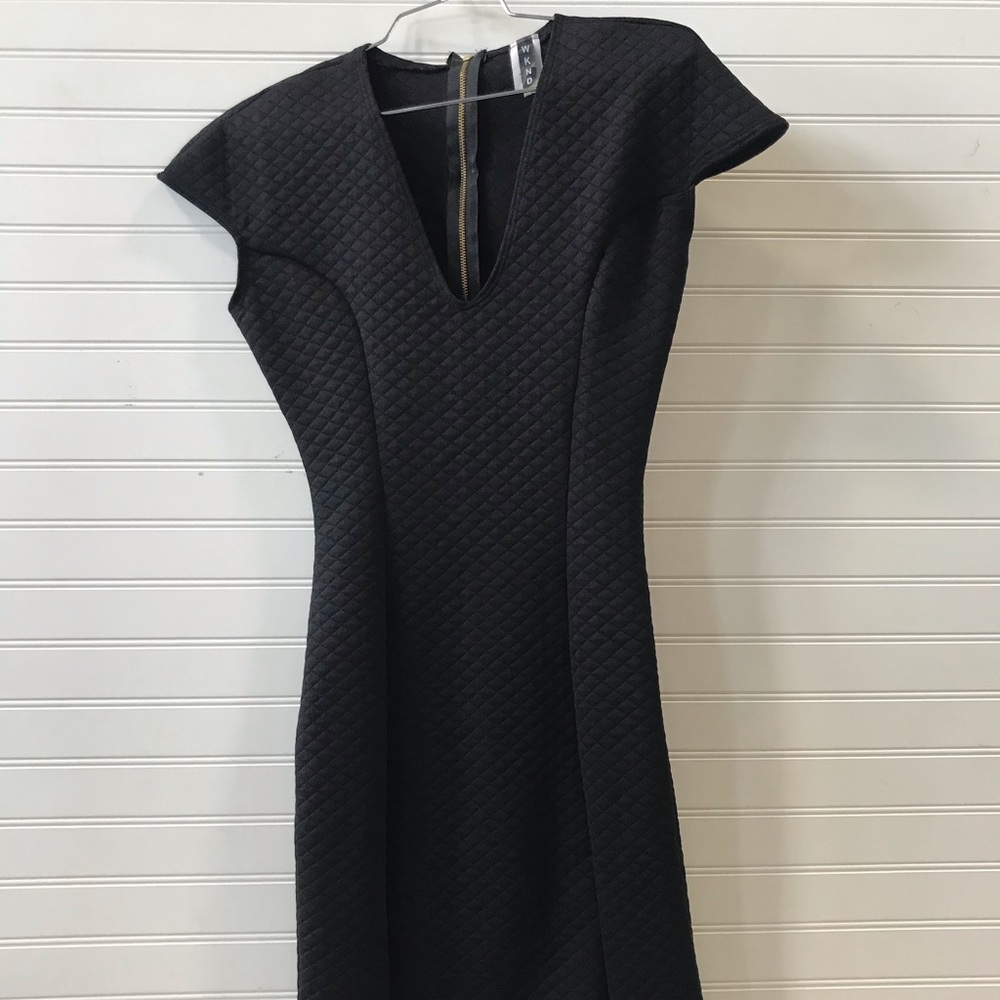 Black Sleeved Midi Dress